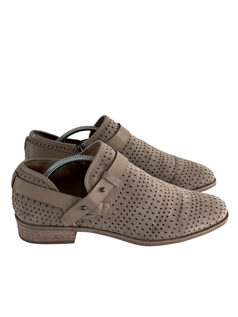 Franco Sarto Cashmere Rogue shortie
bootie shoe perforated detail 9.5